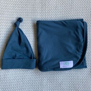 Soft milk silk blue hospital hat and blanket